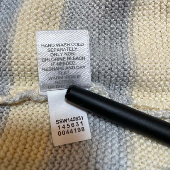 J Jill pale yellow and gray striped sweater tunic, size M - Picture 8 of 8